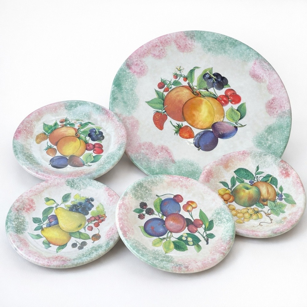Due Torri Ceramica Italy Fruit Serving Set Platter‎ & 4 Plates Pink Green Border